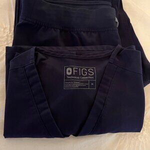 FIGS Scrubs set Medium Dark Eggplant Purple